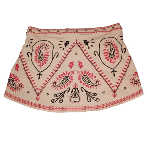 Free People Knit Top with Black and Rust Embroidery. Large. Discontinued - Picture 2 of 7